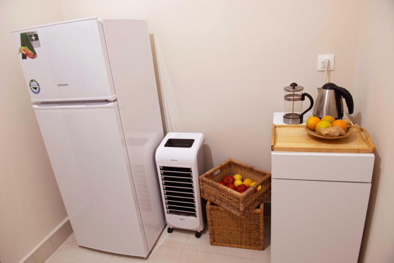 Filopappou Decent Apartment 雅典 外观 照片