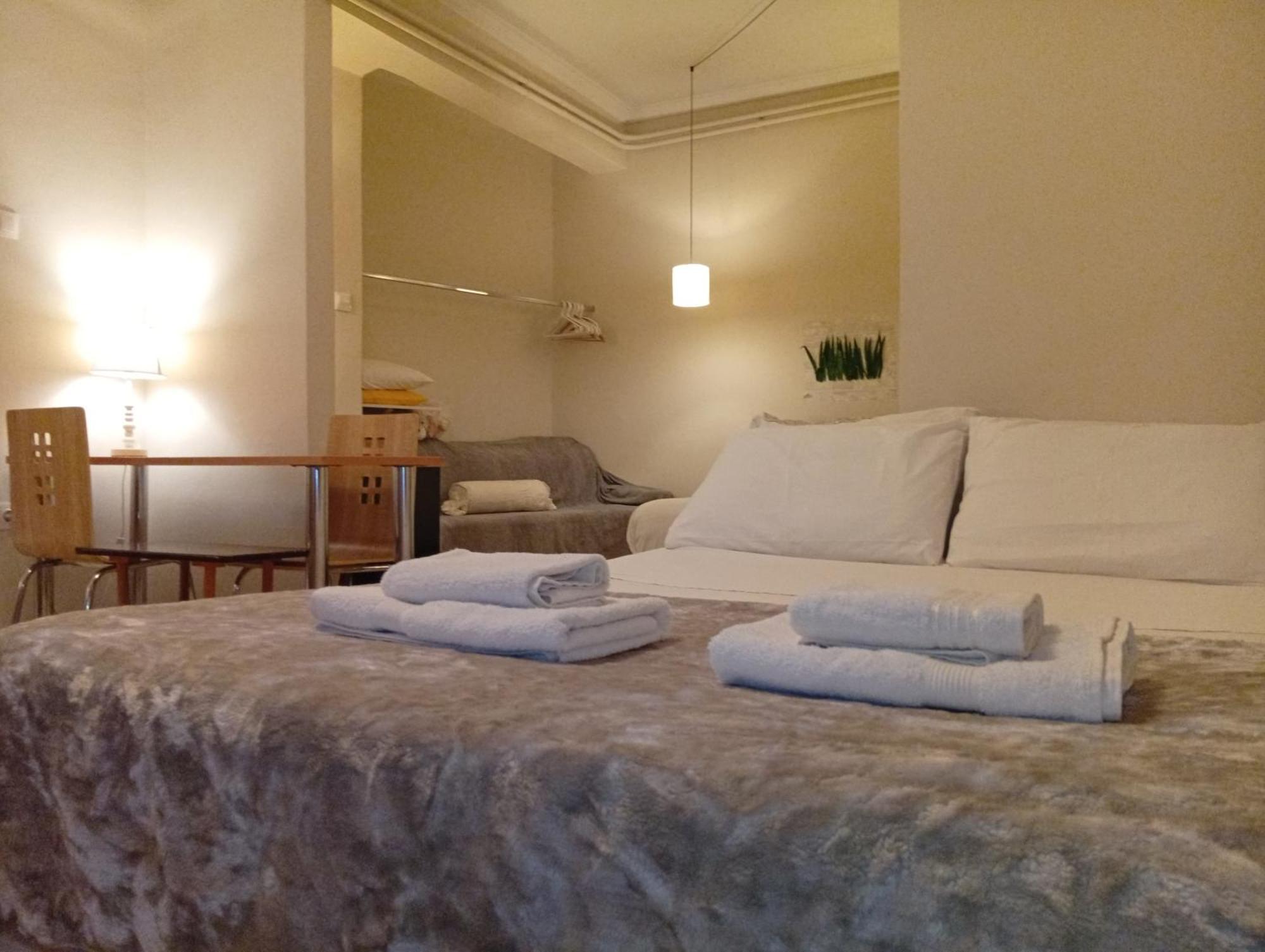 Filopappou Decent Apartment 雅典 外观 照片