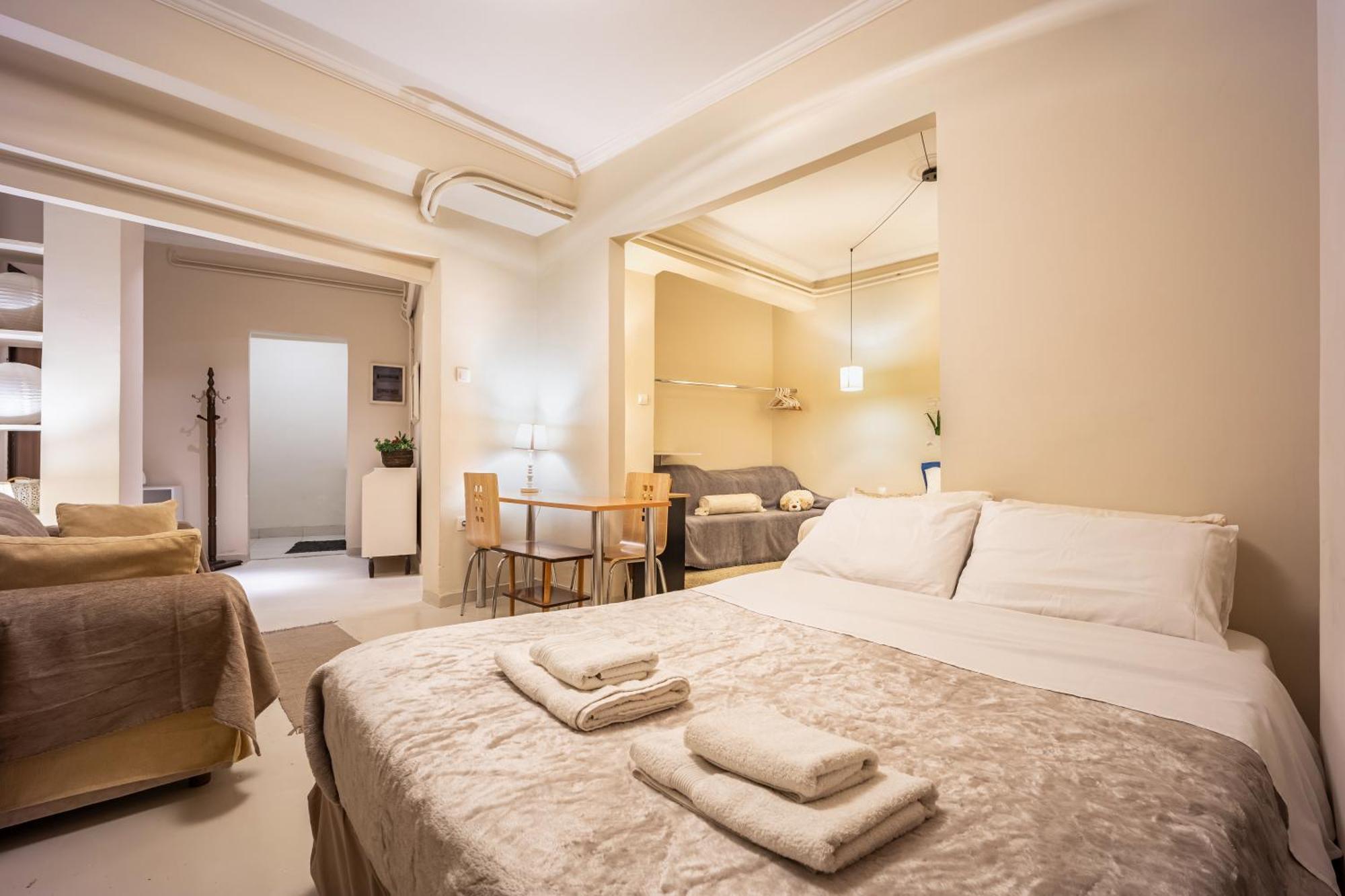 Filopappou Decent Apartment 雅典 外观 照片
