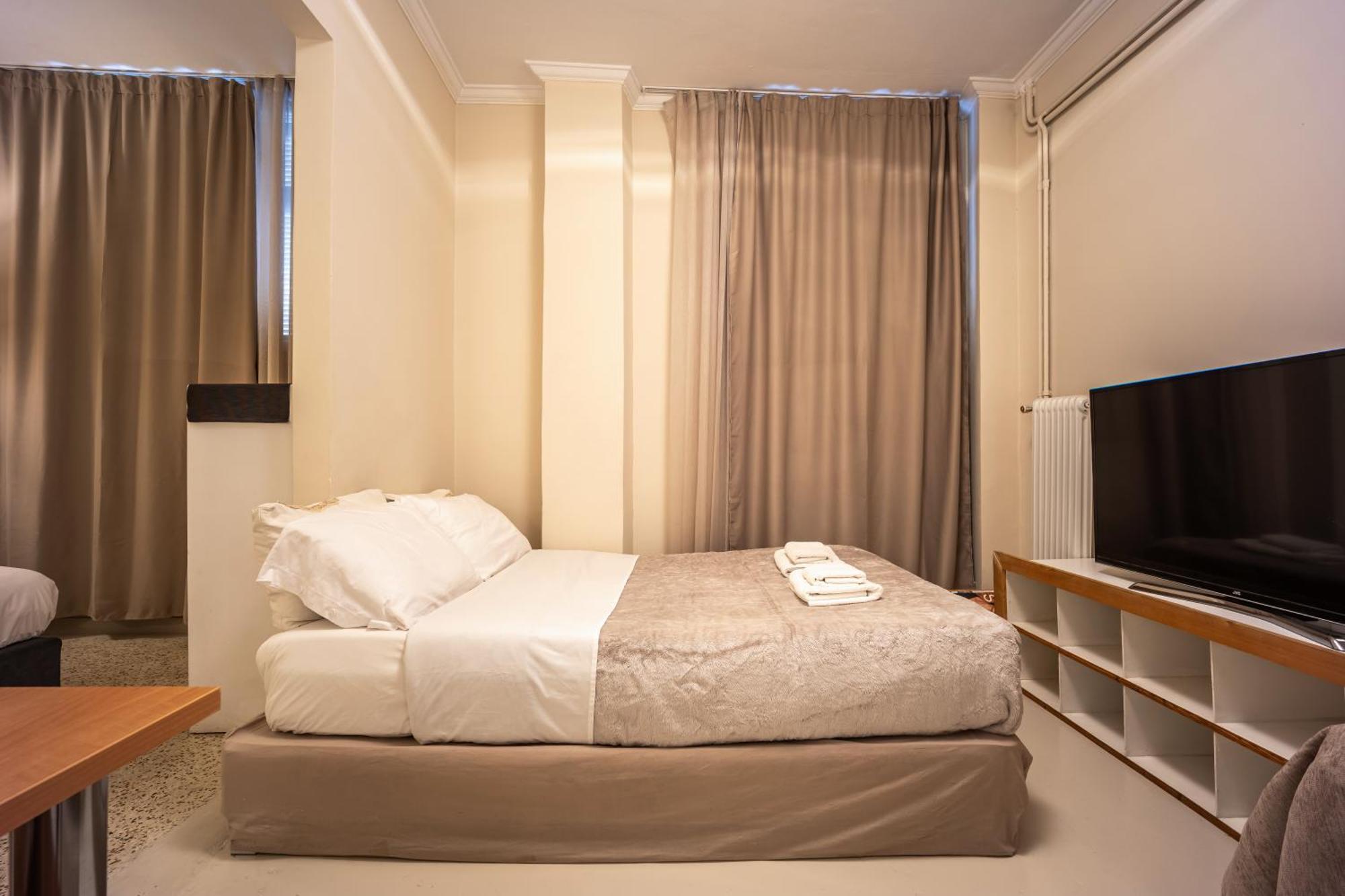 Filopappou Decent Apartment 雅典 外观 照片