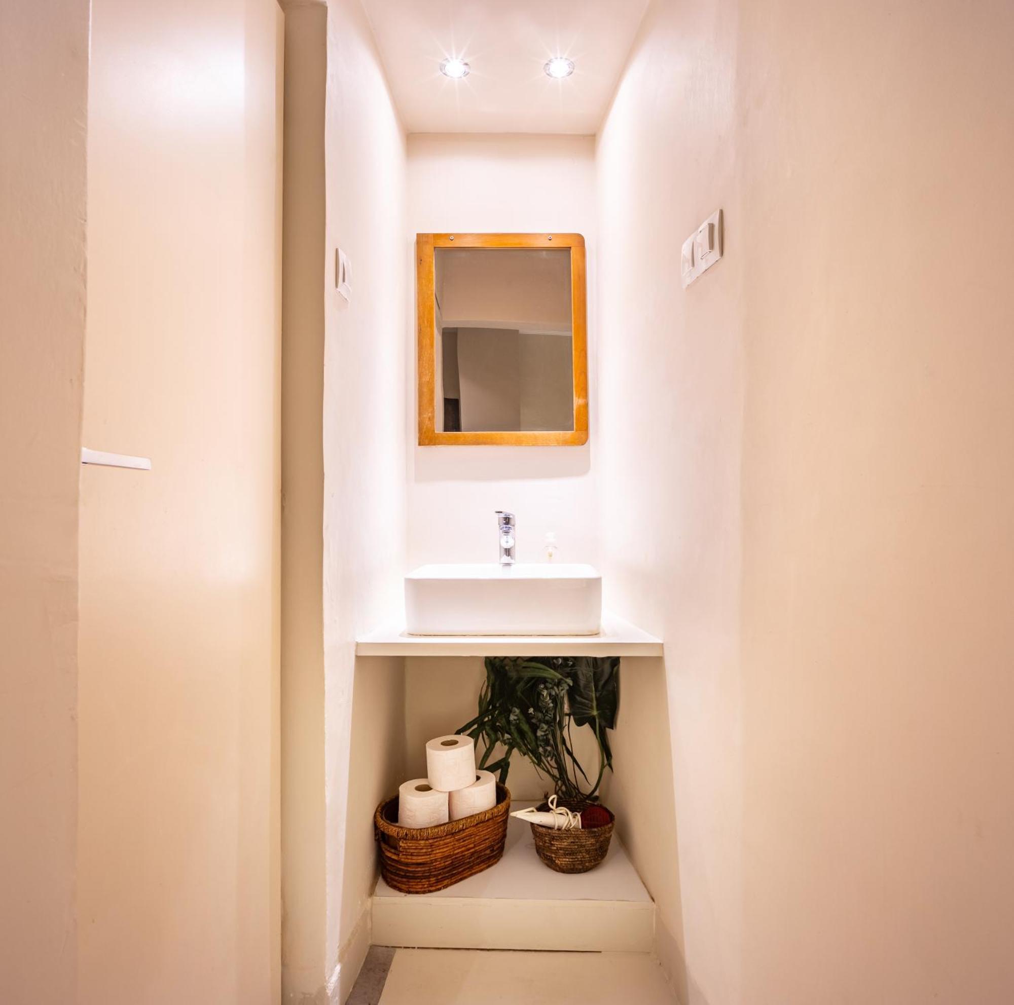 Filopappou Decent Apartment 雅典 外观 照片
